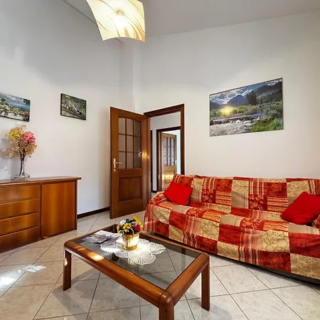 Casa Ganda - Larihome A73 Apartment Gravedona