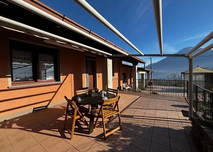 Casa Ganda - Larihome A73 Apartment Gravedona